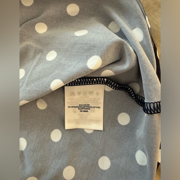 Lands End Long Sleeve Rash Guard/Swim Tee UPF 50 - Picture 3 of 5